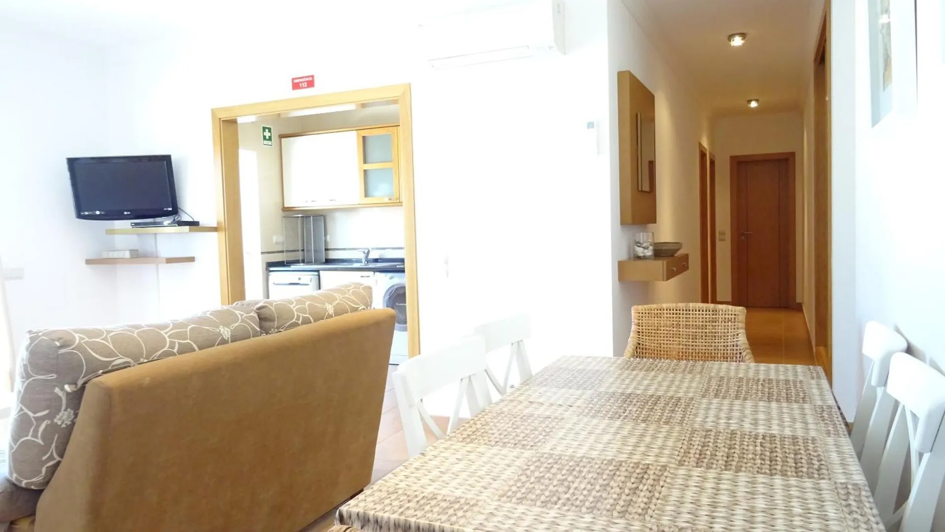 Apartment Quinta Gomeira By Amandio Batista Portugal